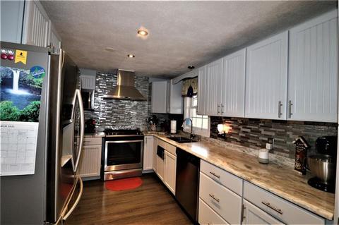 173 Louise St, Woonsocket, RI 02895 photo 5