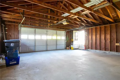 11 Ridgeway Dr, Warren, RI 02885 photo 32