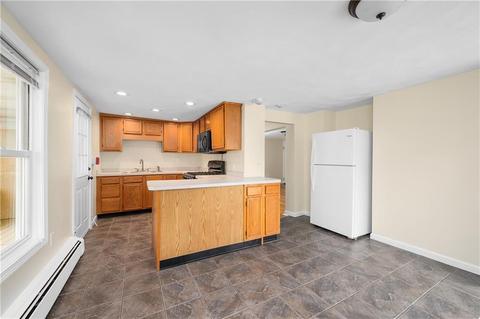 132 Virginia Ave, Woonsocket, RI 02895 photo 9