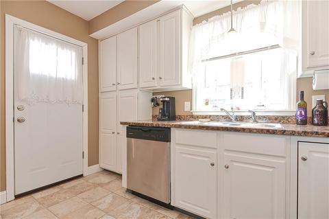 2355 Putnam Pike, Glocester, RI 02814 photo 9