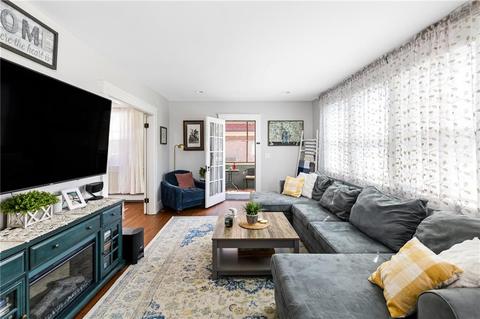 69 Modena Ave, Providence, RI 02908 photo 4