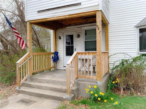941 Mendon Rd, Woonsocket, RI 02895 photo 2