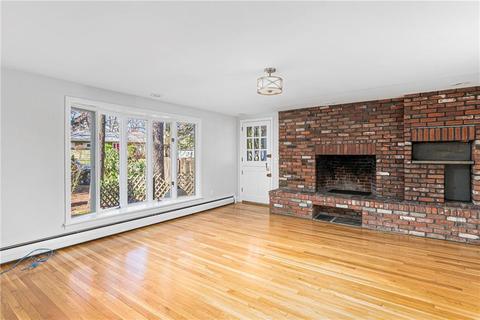 285 Crestwood Rd, Warwick, RI 02886 photo 15