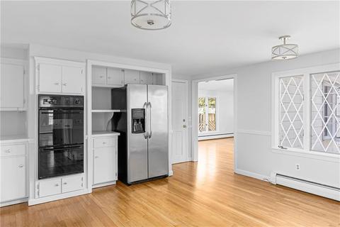 285 Crestwood Rd, Warwick, RI 02886 photo 13