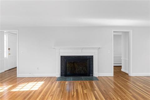 285 Crestwood Rd, Warwick, RI 02886 photo 4