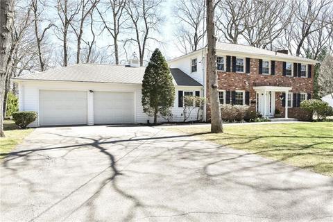 422 Red Chimney Dr, Warwick, RI 02886 photo 3