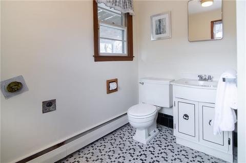 44 Algonquin Dr, Warwick, RI 02888 photo 24