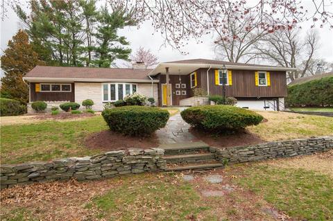 44 Algonquin Dr, Warwick, RI 02888 photo 5