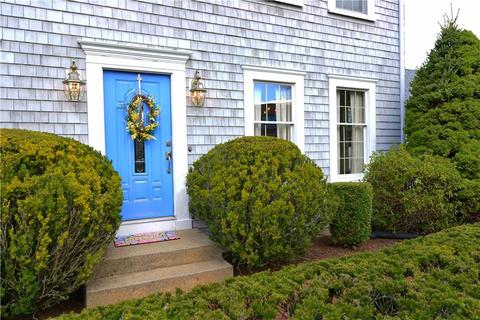 95 Paddock Dr, Warwick, RI 02886 photo 2