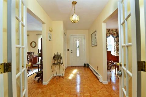 95 Paddock Dr, Warwick, RI 02886 photo 17