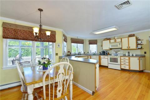 95 Paddock Dr, Warwick, RI 02886 photo 8
