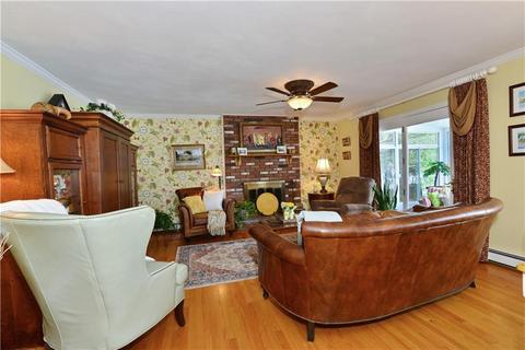 95 Paddock Dr, Warwick, RI 02886 photo 10