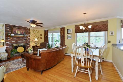 95 Paddock Dr, Warwick, RI 02886 photo 9