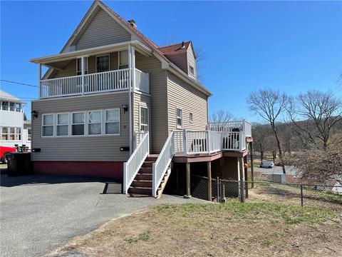 30 Desrochers Ave, Woonsocket, RI 02895 photo 2