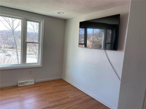30 Desrochers Ave, Woonsocket, RI 02895 photo 12