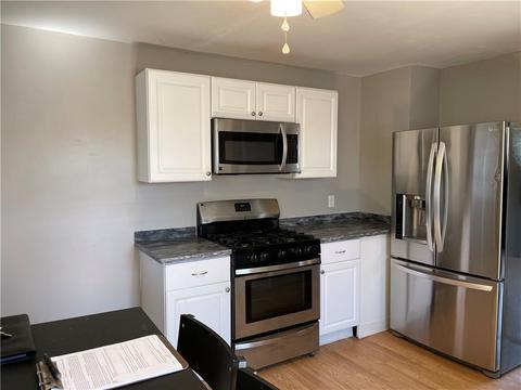 30 Desrochers Ave, Woonsocket, RI 02895 photo 6