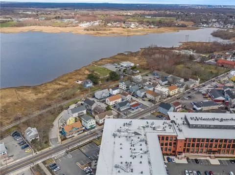 9 Mill St, Warren, RI 02885 photo 5