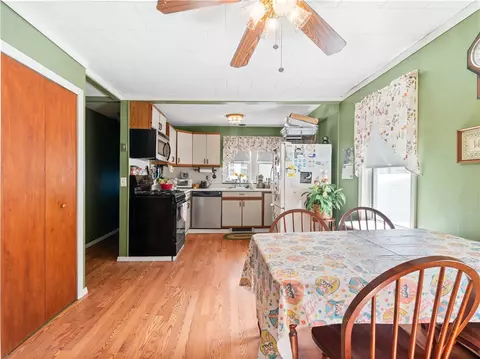9 Mill St, Warren, RI 02885 photo 6