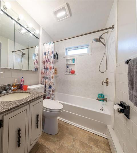 216 Burrington St, Woonsocket, RI 02895 photo 8