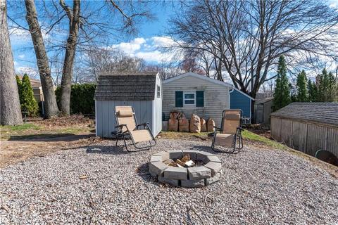 216 Burrington St, Woonsocket, RI 02895 photo 18