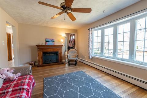 216 Burrington St, Woonsocket, RI 02895 photo 6