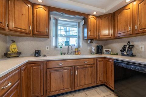 216 Burrington St, Woonsocket, RI 02895 photo 12