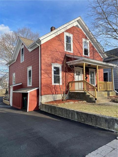 133 Bennett St, Woonsocket, RI 02895 photo 2
