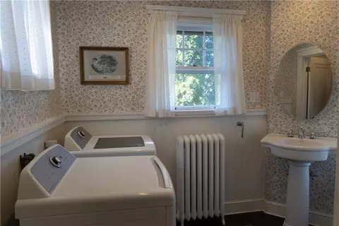 38 Upland Rd, Woonsocket, RI 02895 photo 7