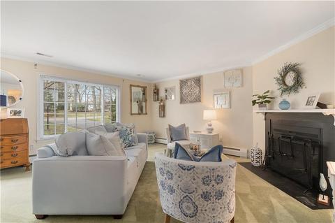38 Eagle Run, Warwick, RI 02886 photo 4