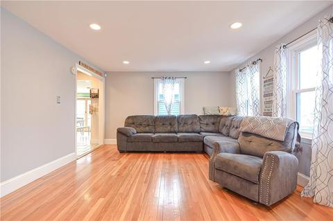 114 Burt St, Warwick, RI 02886 photo 17