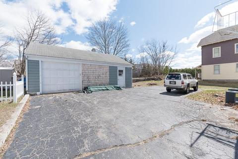 51 Dana St, Woonsocket, RI 02895 photo 3