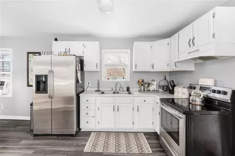 7 Ray St, Coventry, RI 02816 photo 3