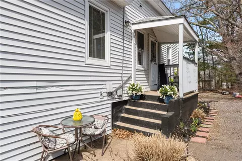 7 Ray St, Coventry, RI 02816 photo 6