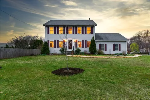 279 Claypool Dr, Warwick, RI 02886 photo 1