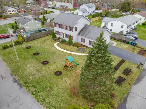 279 Claypool Dr, Warwick, RI 02886 photo 3