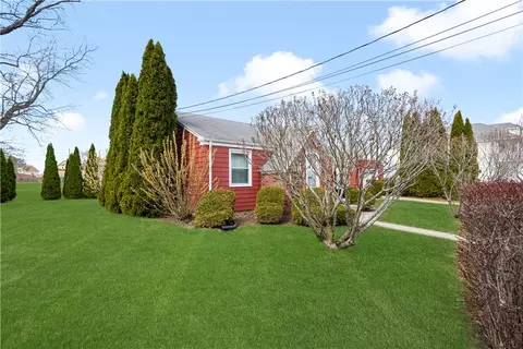 119 Knight St, Woonsocket, RI 02895 photo 3