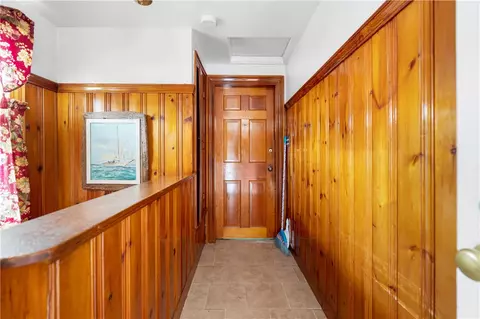 119 Knight St, Woonsocket, RI 02895 photo 9