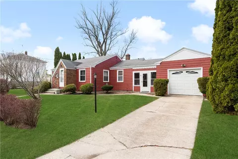 119 Knight St, Woonsocket, RI 02895 photo 1