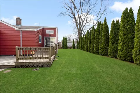 119 Knight St, Woonsocket, RI 02895 photo 5
