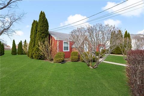 119 Knight St, Woonsocket, RI 02895 photo 3
