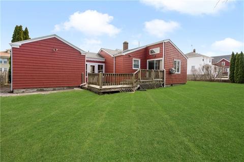 119 Knight St, Woonsocket, RI 02895 photo 6