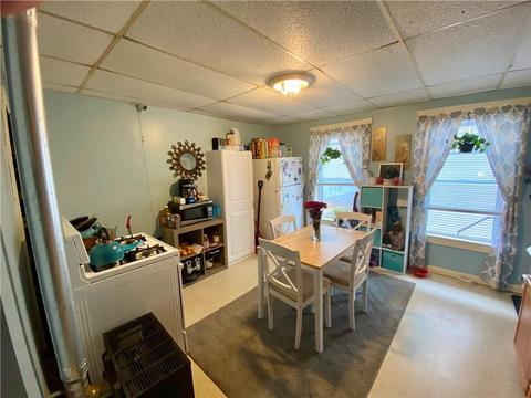 7 Ward St, Woonsocket, RI 02895 photo 3