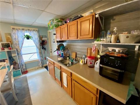 7 Ward St, Woonsocket, RI 02895 photo 2
