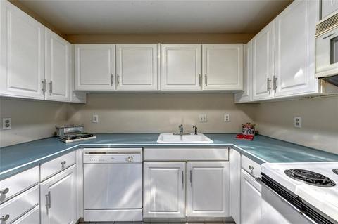 722 Manomet Ct, Warwick, RI 02886 photo 20