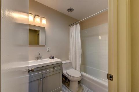 722 Manomet Ct, Warwick, RI 02886 photo 23