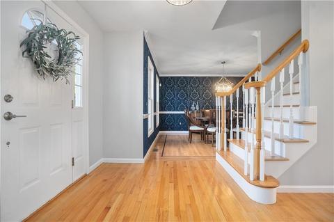 14 Jay Ct, Cranston, RI 02921 photo 9