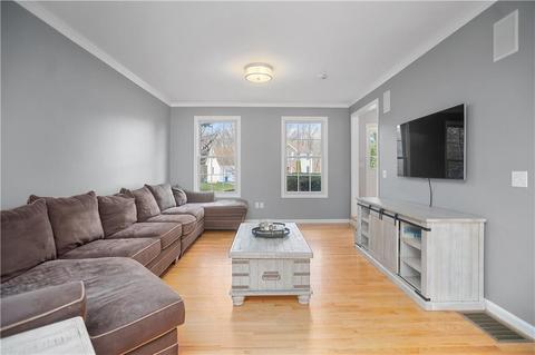 14 Jay Ct, Cranston, RI 02921 photo 8