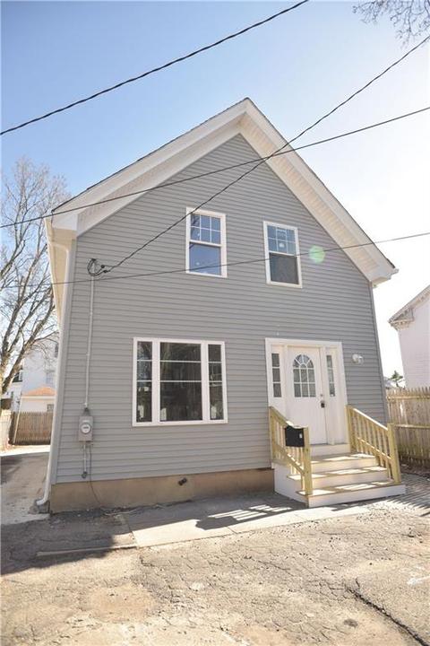 7 Elder Pl, Providence, RI 02909 photo 2