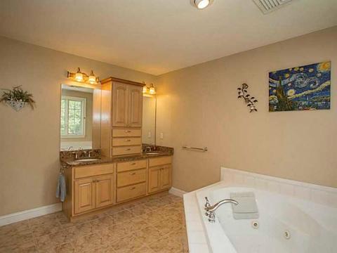140 E Wallum Lake Rd, Pascoag, RI 02859 photo 21