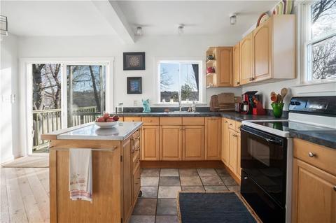 44 Staples Ave, Warwick, RI 02886 photo 18